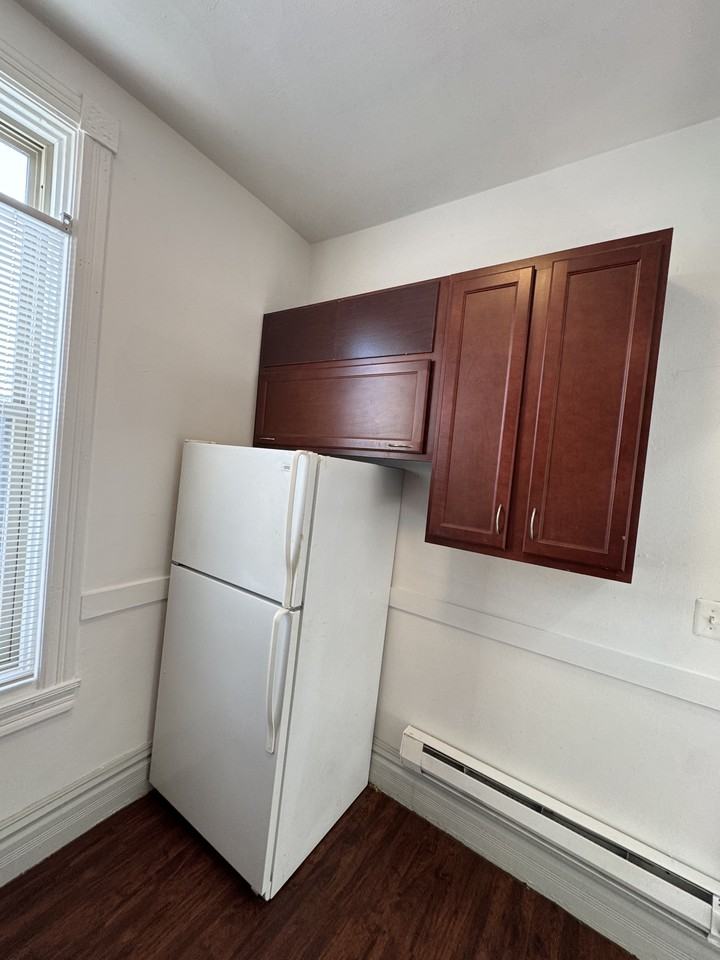 116-118 Center Street - Photo 2 of 9