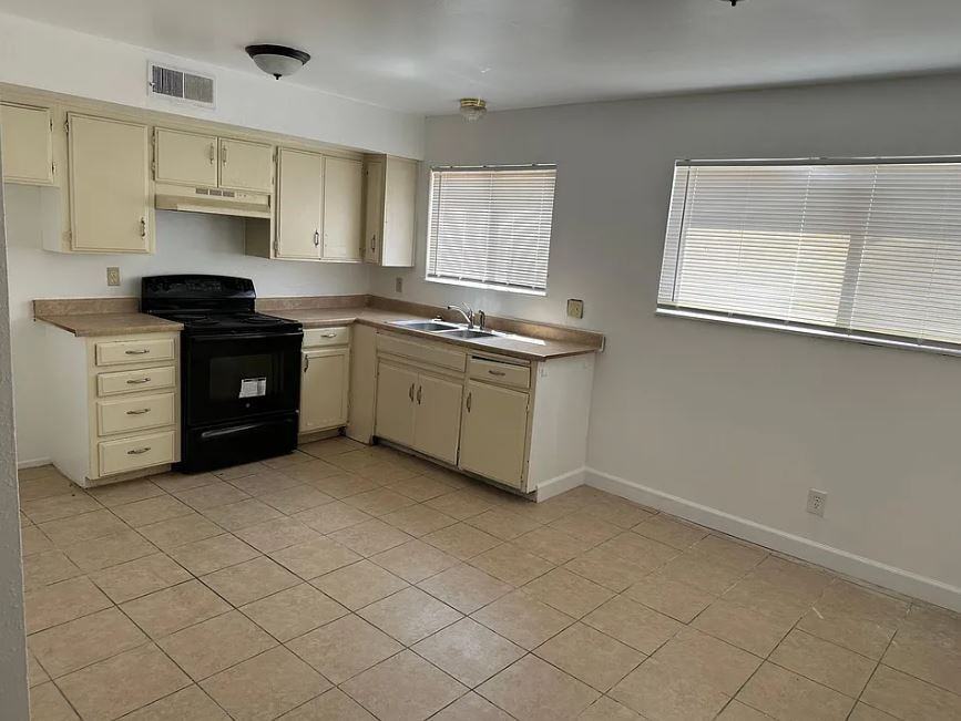 21001 Berry Street - Photo 2 of 2