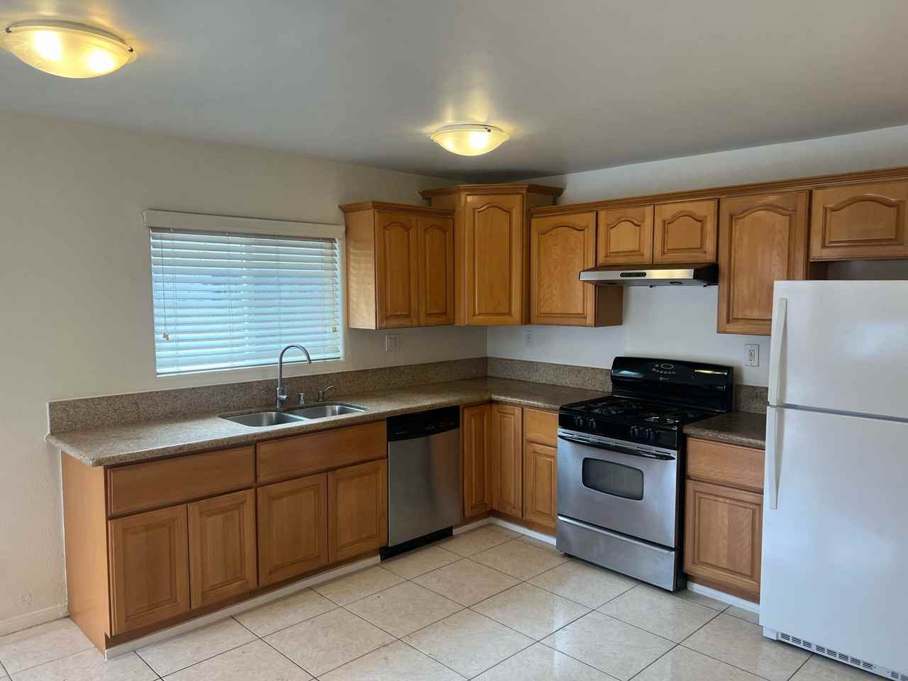 4226 Copeland Avenue - Photo 3 of 10