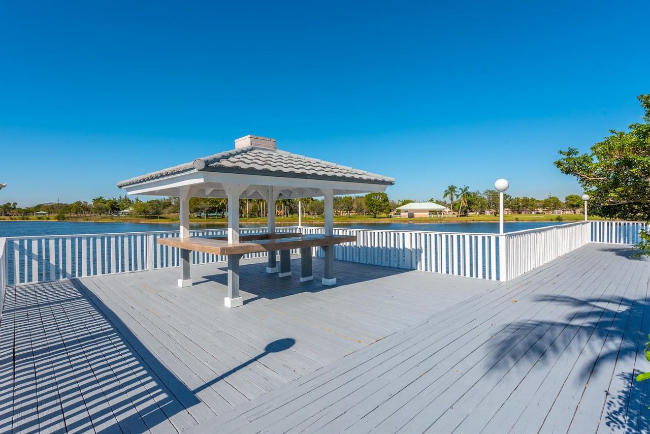 The Rise - Photo 7 of 50