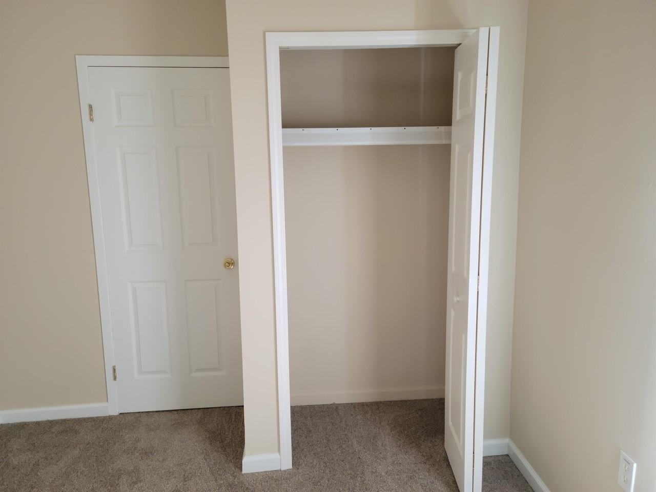 615 Pearl St. - Photo 2 of 7