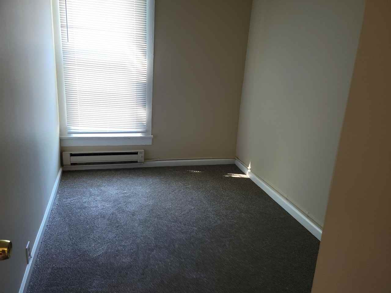 615 Pearl St. - Photo 3 of 7