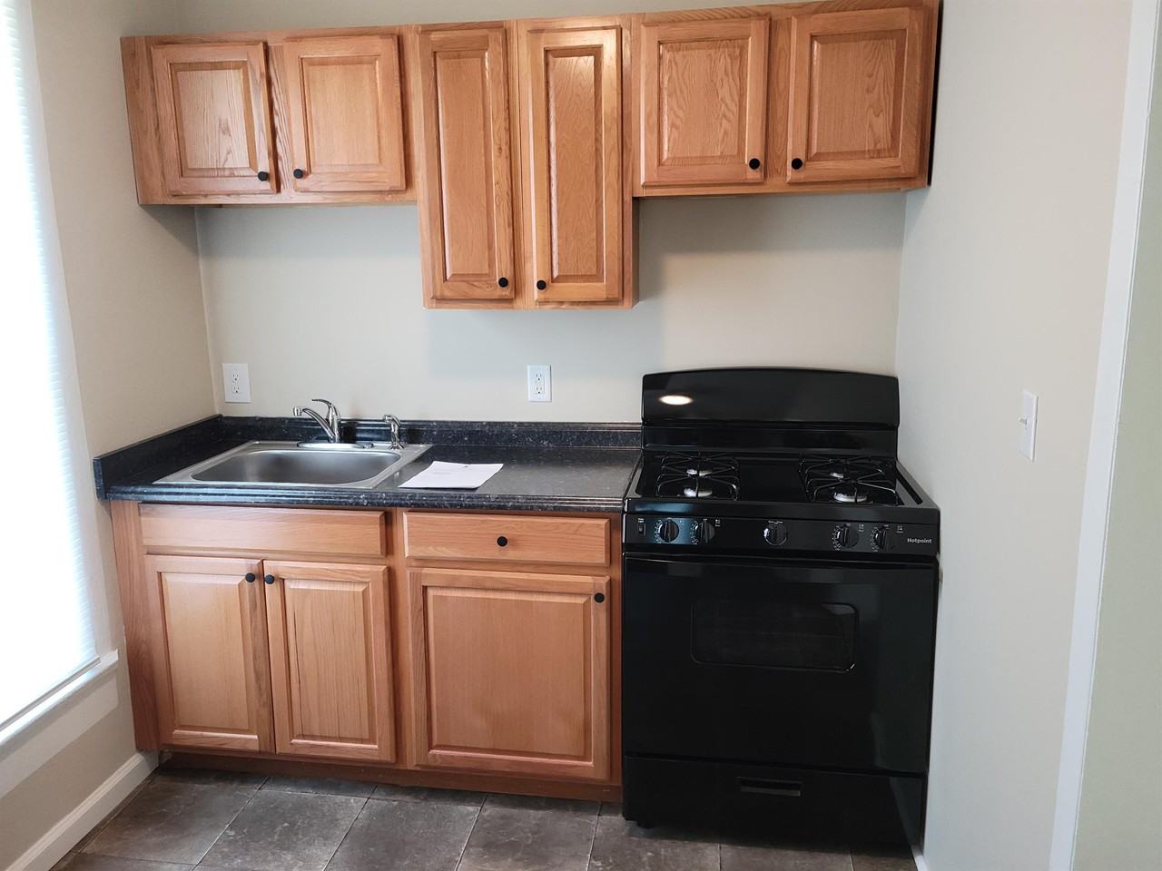 615 Pearl St. - Photo 4 of 7