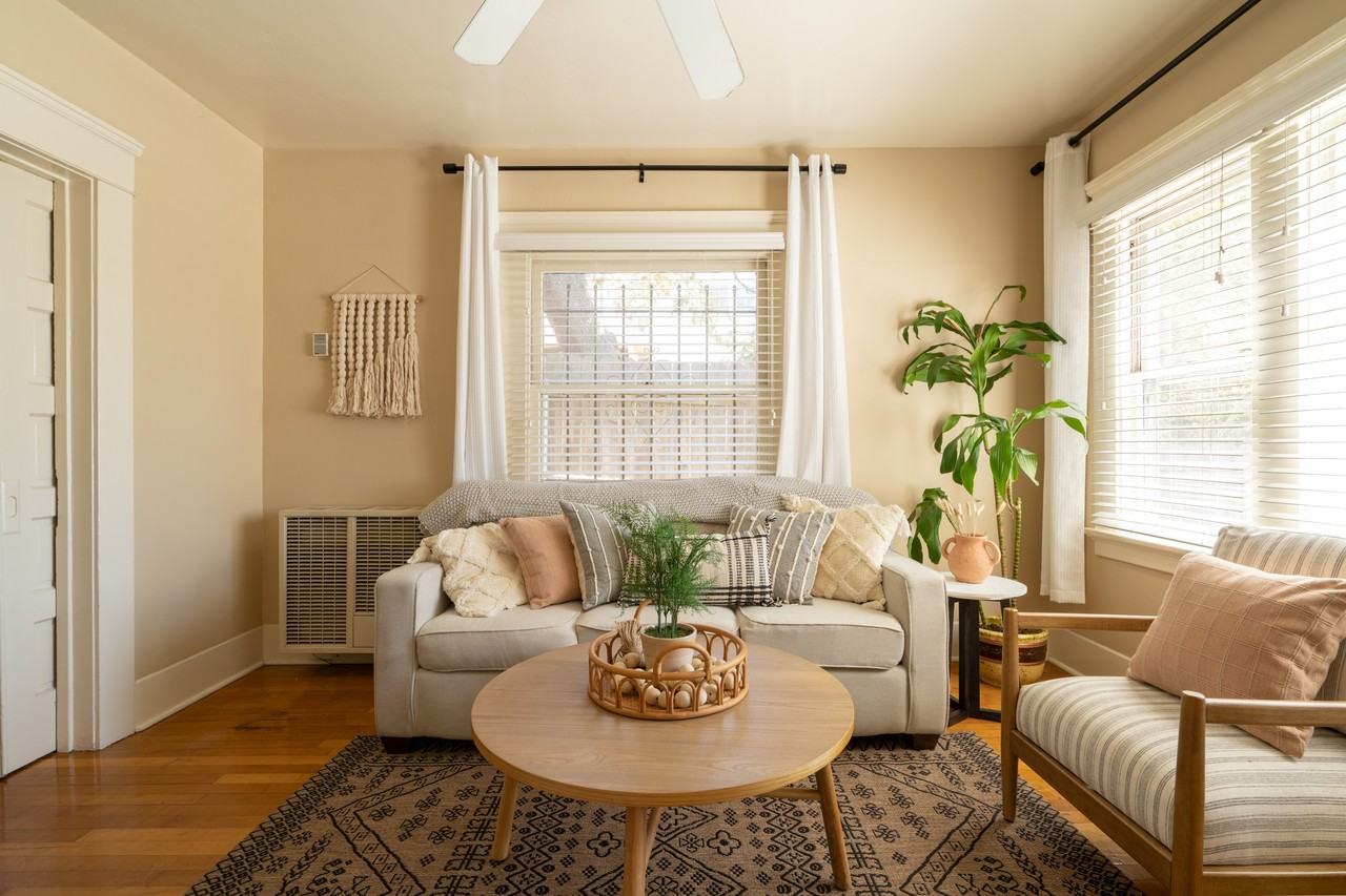 1027-1031 21st Street - LT - Photo 4 of 50