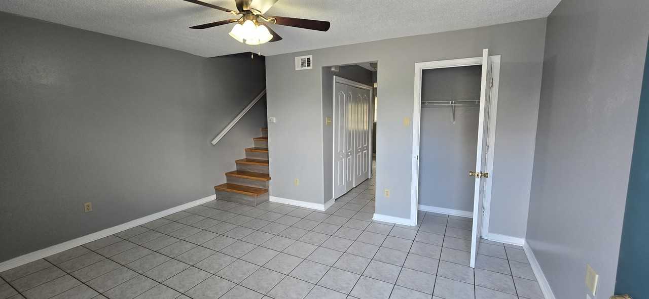 2020 Jean Lafitte Parkway - Photo 3 of 23