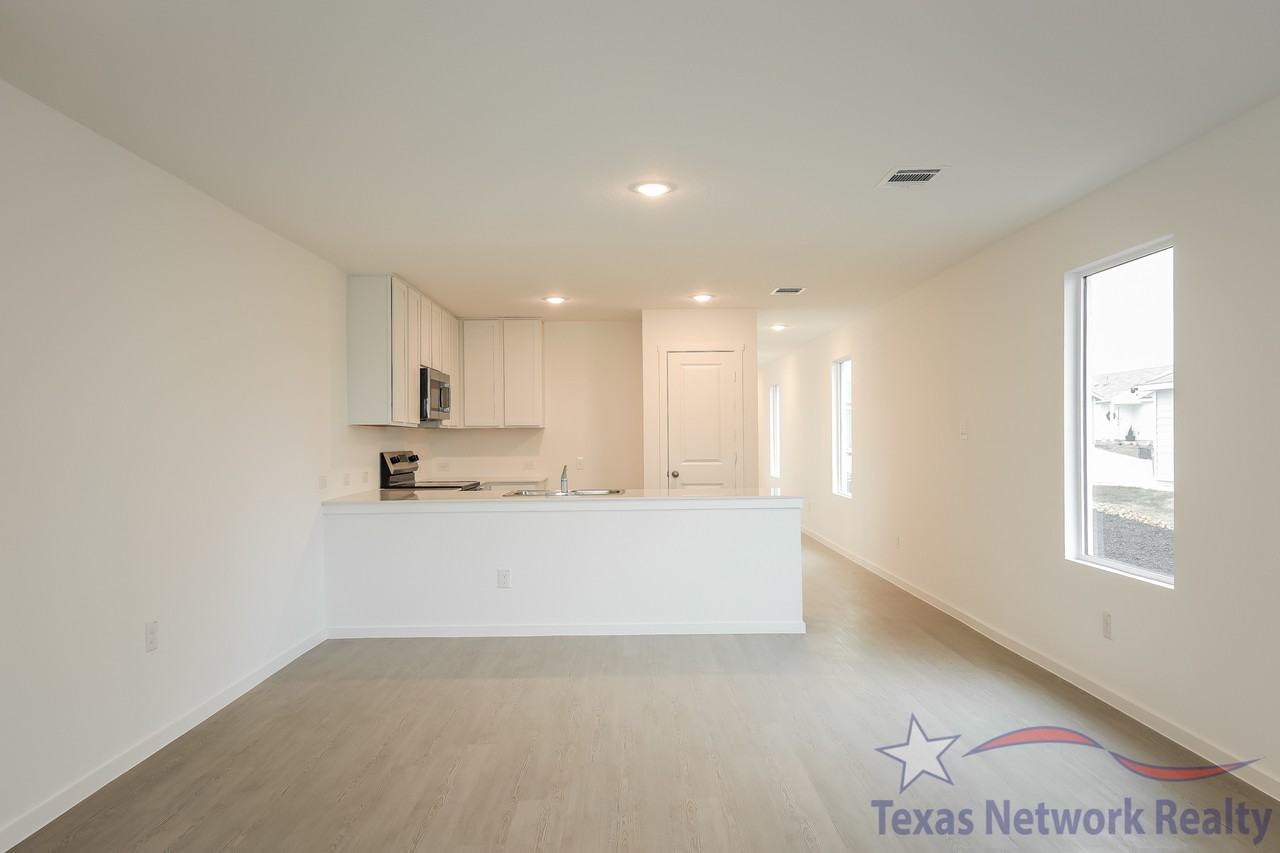 8523 Logan Sapphire #1 - Photo 5 of 22