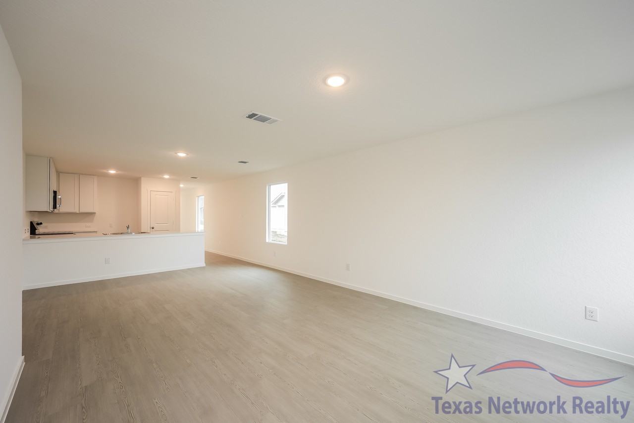 8523 Logan Sapphire #1 - Photo 6 of 21