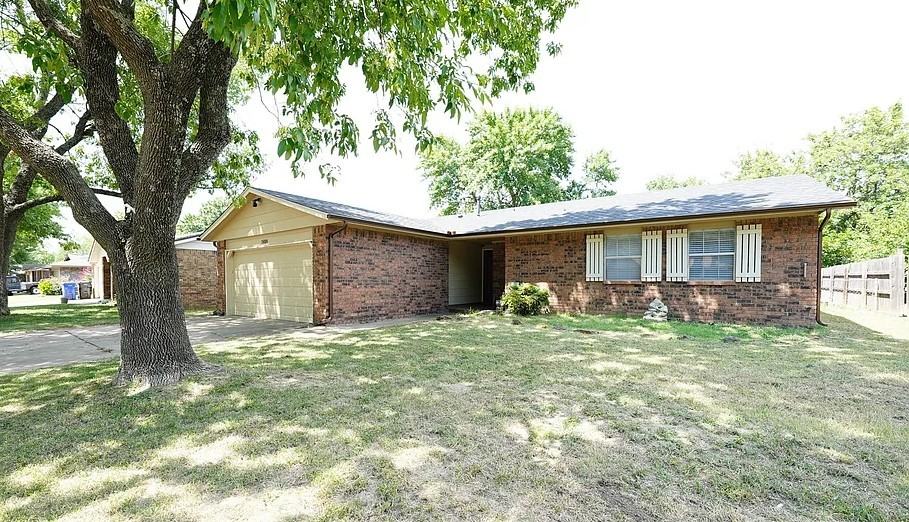 1808 W Gary St #1 - Photo 2 of 2