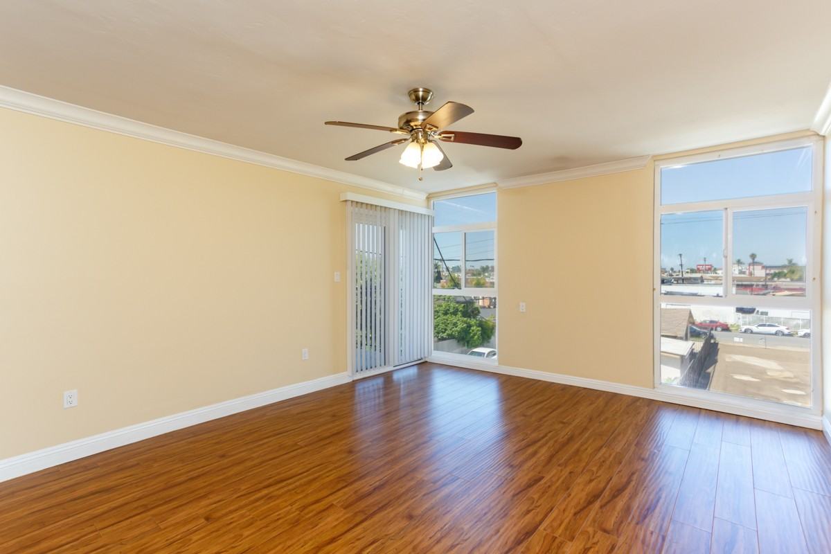 49th Street 4352 - Photo 4 of 29