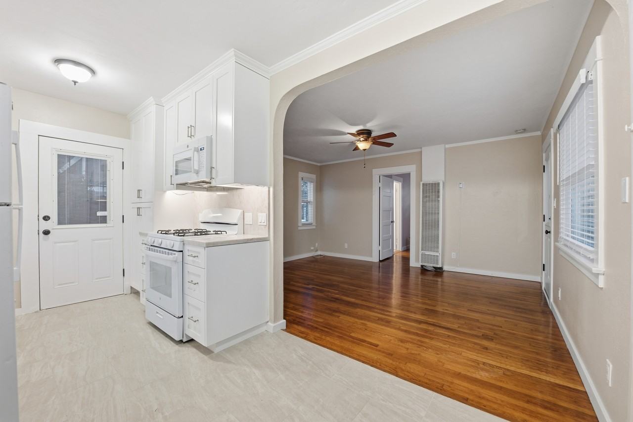 203-205 South Myers Street - Photo 4 of 17