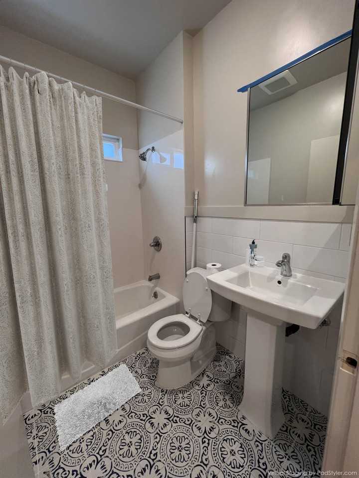 1865 Euclid Avenue - Photo 5 of 50