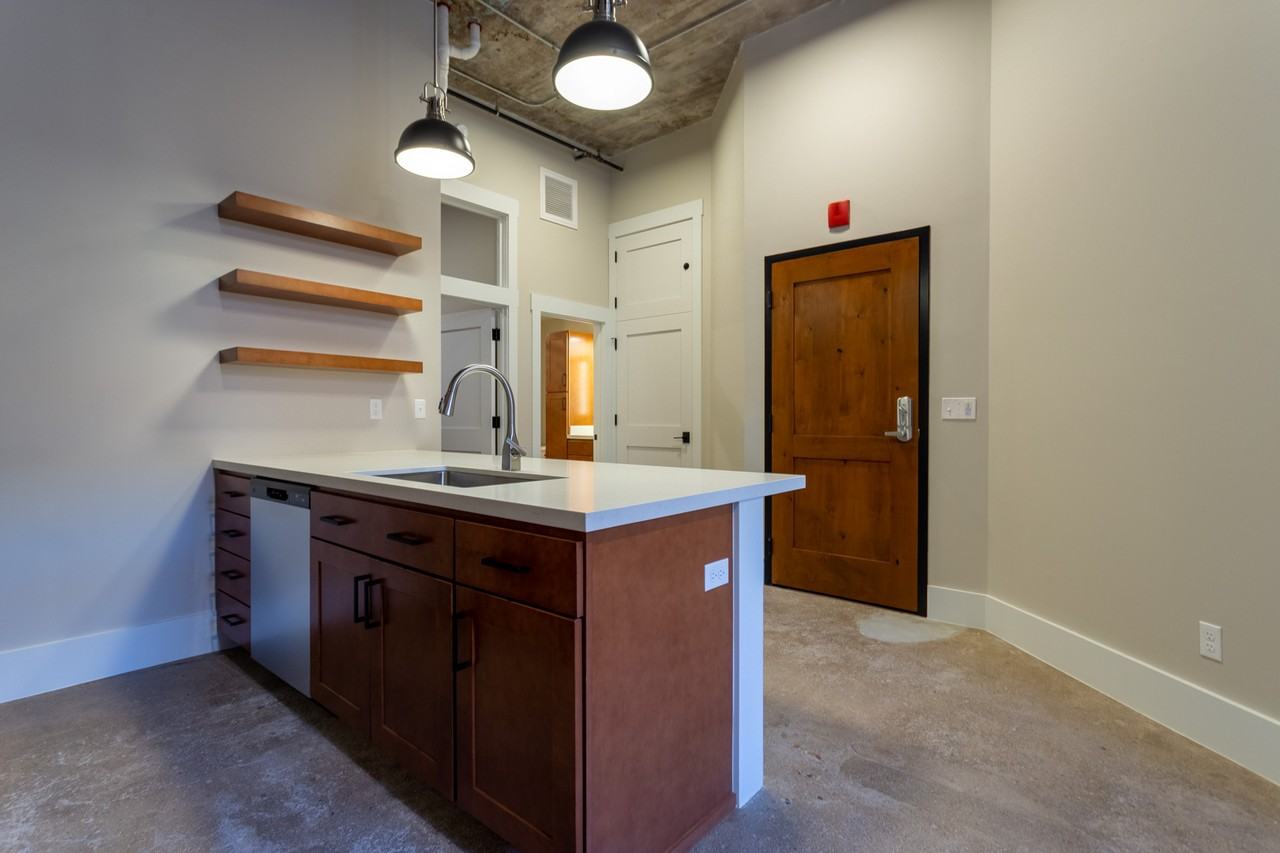 220 E. 9th Street - Photo 3 of 50