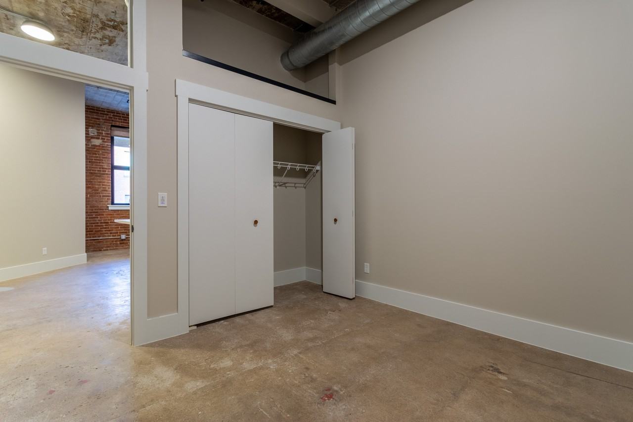 220 E. 9th Street - Photo 6 of 50