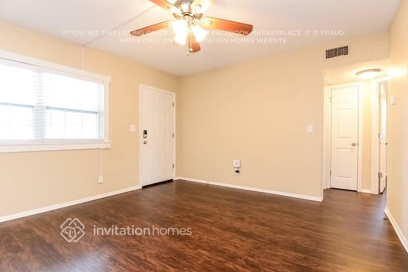 5340 96th Ter N - Photo 2 of 11