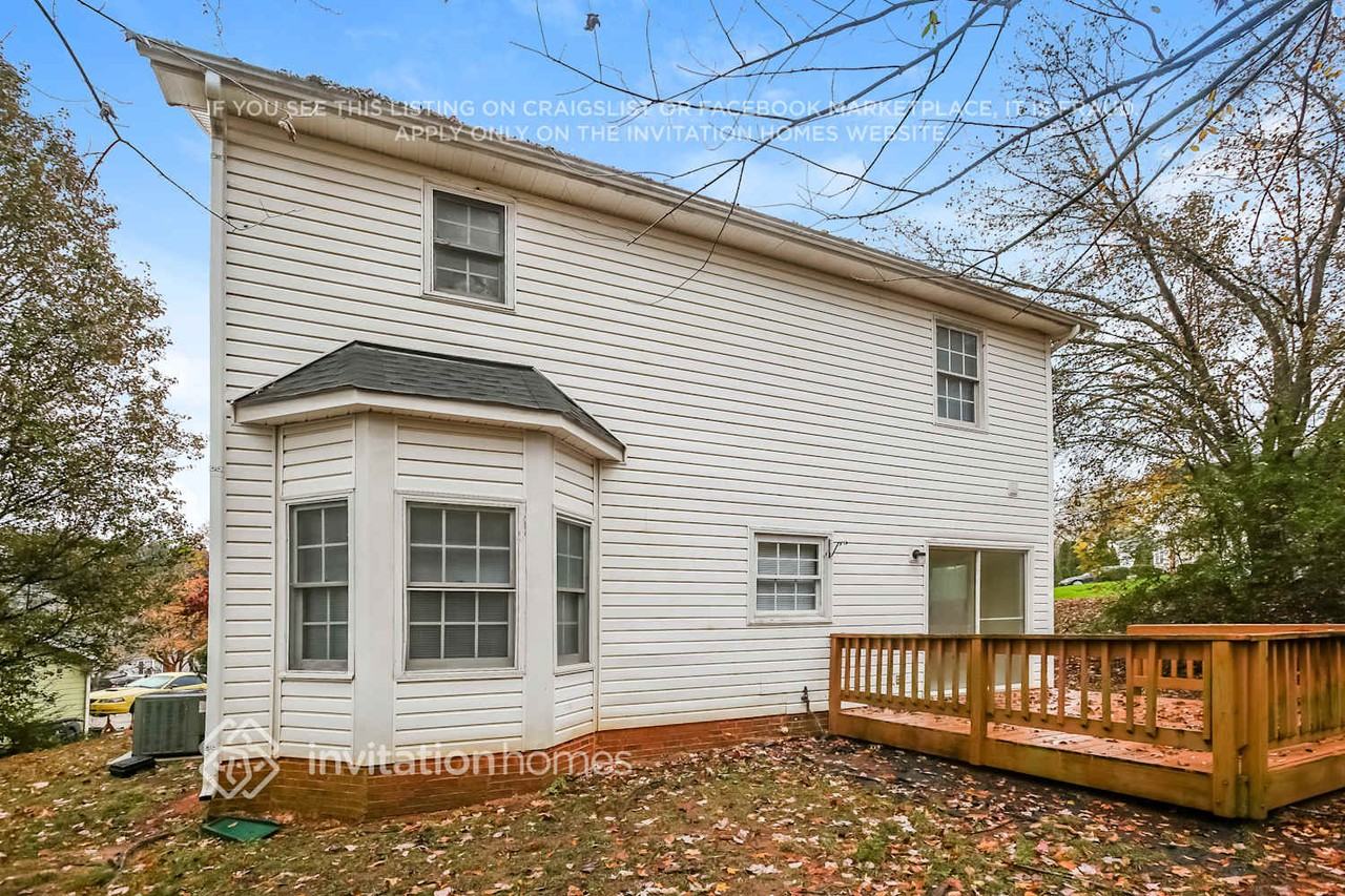 3213 Piercy Woods Ct - Photo 4 of 6