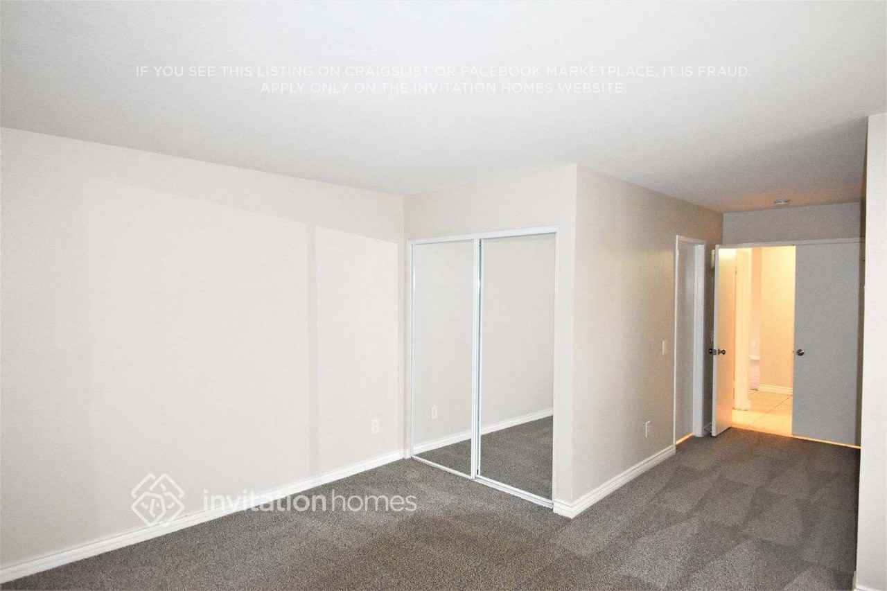 1462 Hermosa Dr - Photo 5 of 10