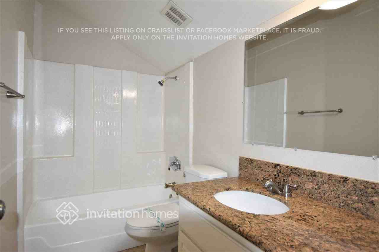 1462 Hermosa Dr - Photo 7 of 10