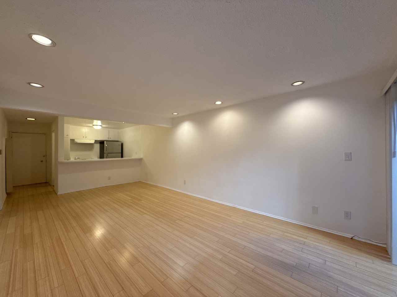 Russell Ave (4208) - Photo 2 of 8