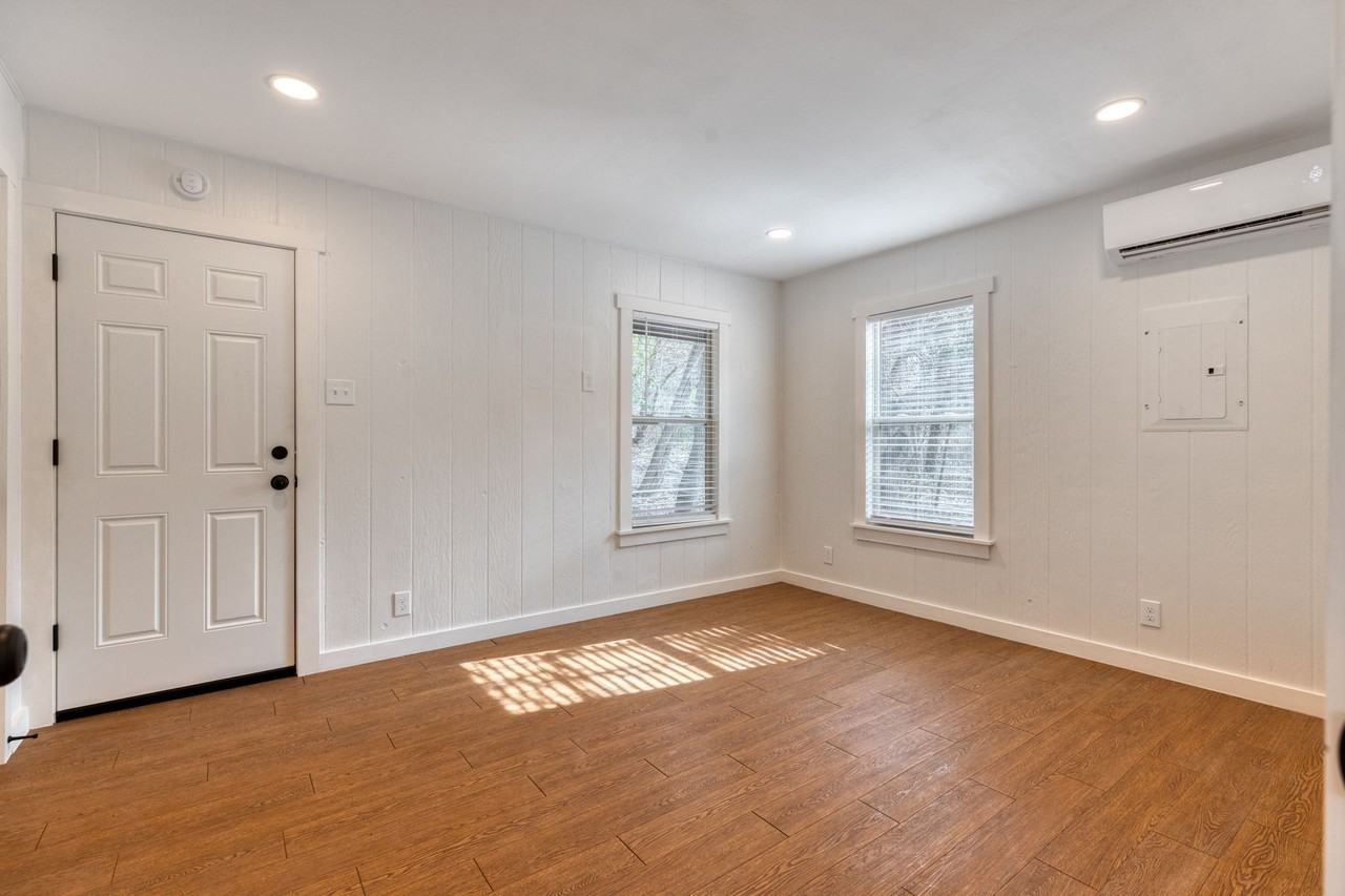 9871 Menchaca Rd #1 - Photo 4 of 17