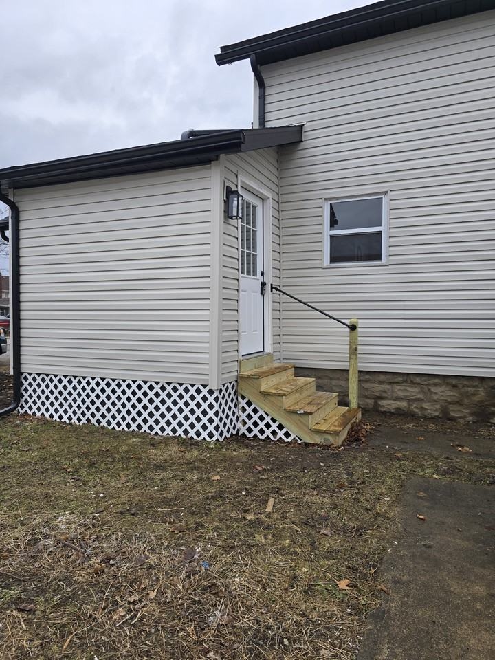 1227 Tremont Ave Sw #1 - Photo 2 of 9