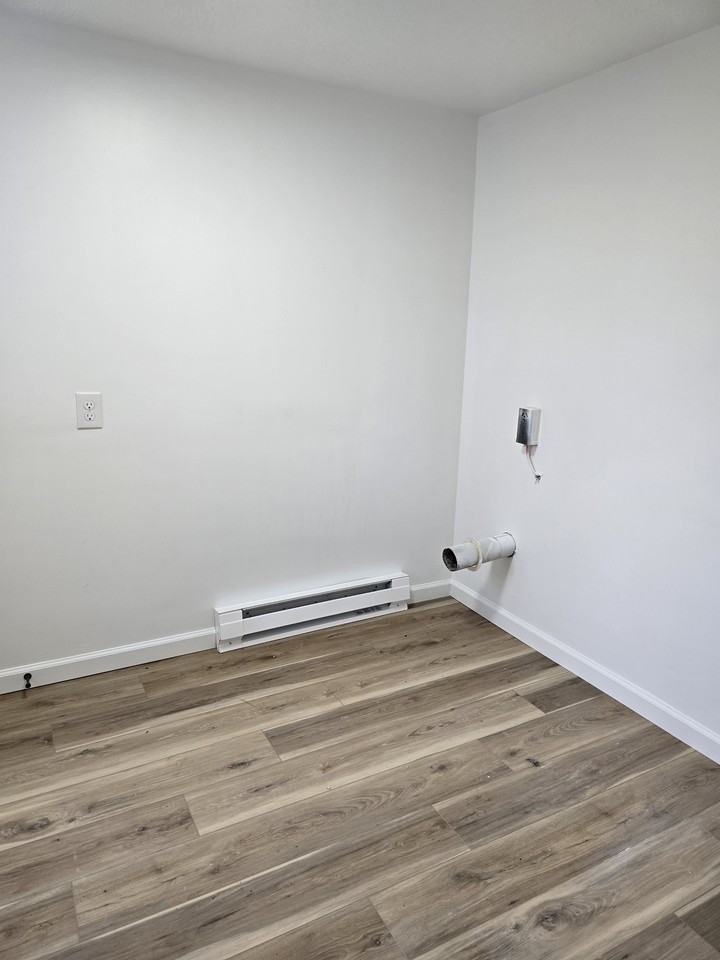 1227 Tremont Ave Sw #1 - Photo 3 of 9
