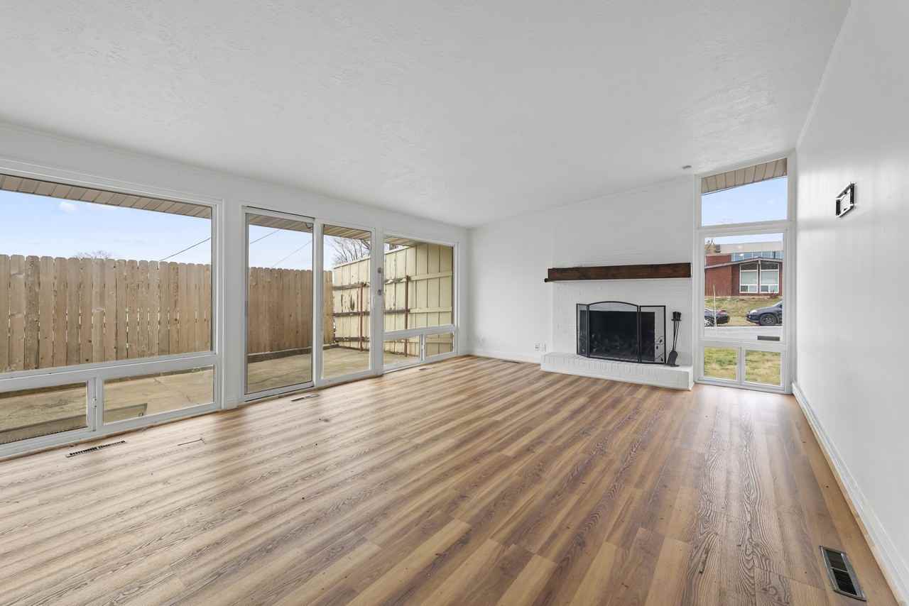 817 Boughton St #1 - Photo 4 of 11