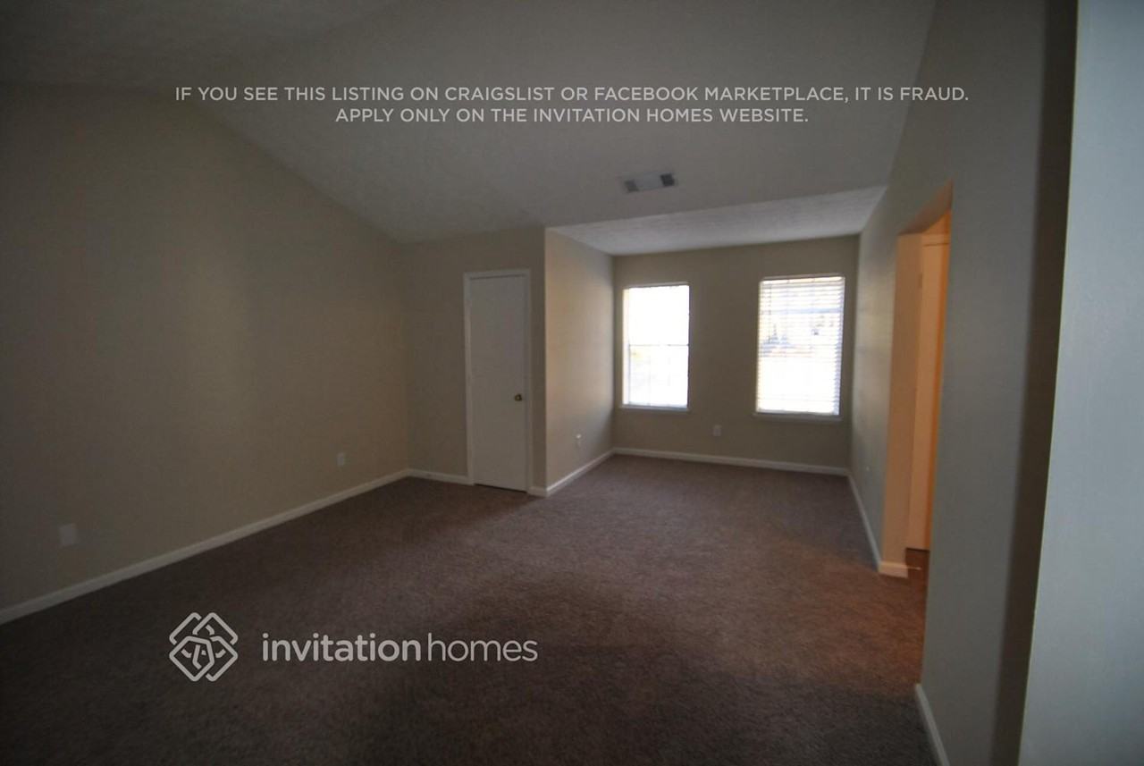 2834 Knollberry Ln - Photo 3 of 6