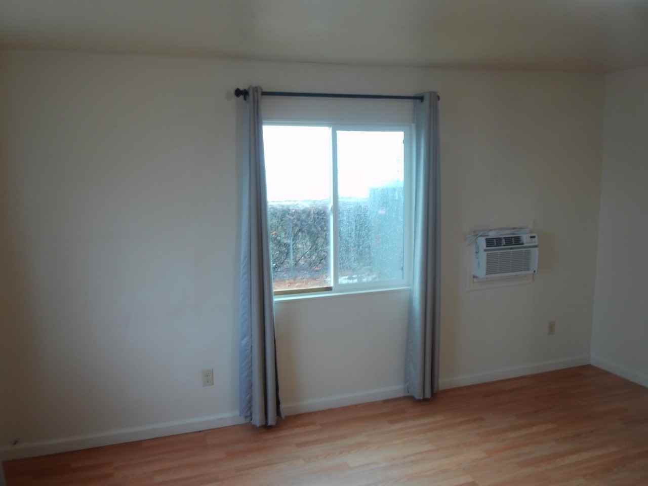 11273 Garden Highway - Photo 2 of 9