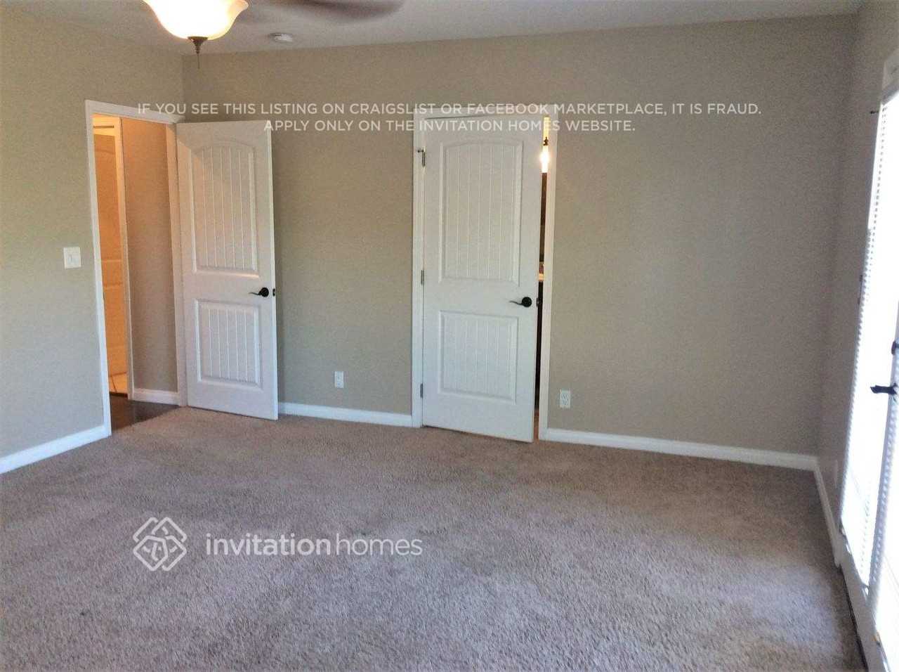 21047 Runnymede St - Photo 3 of 4