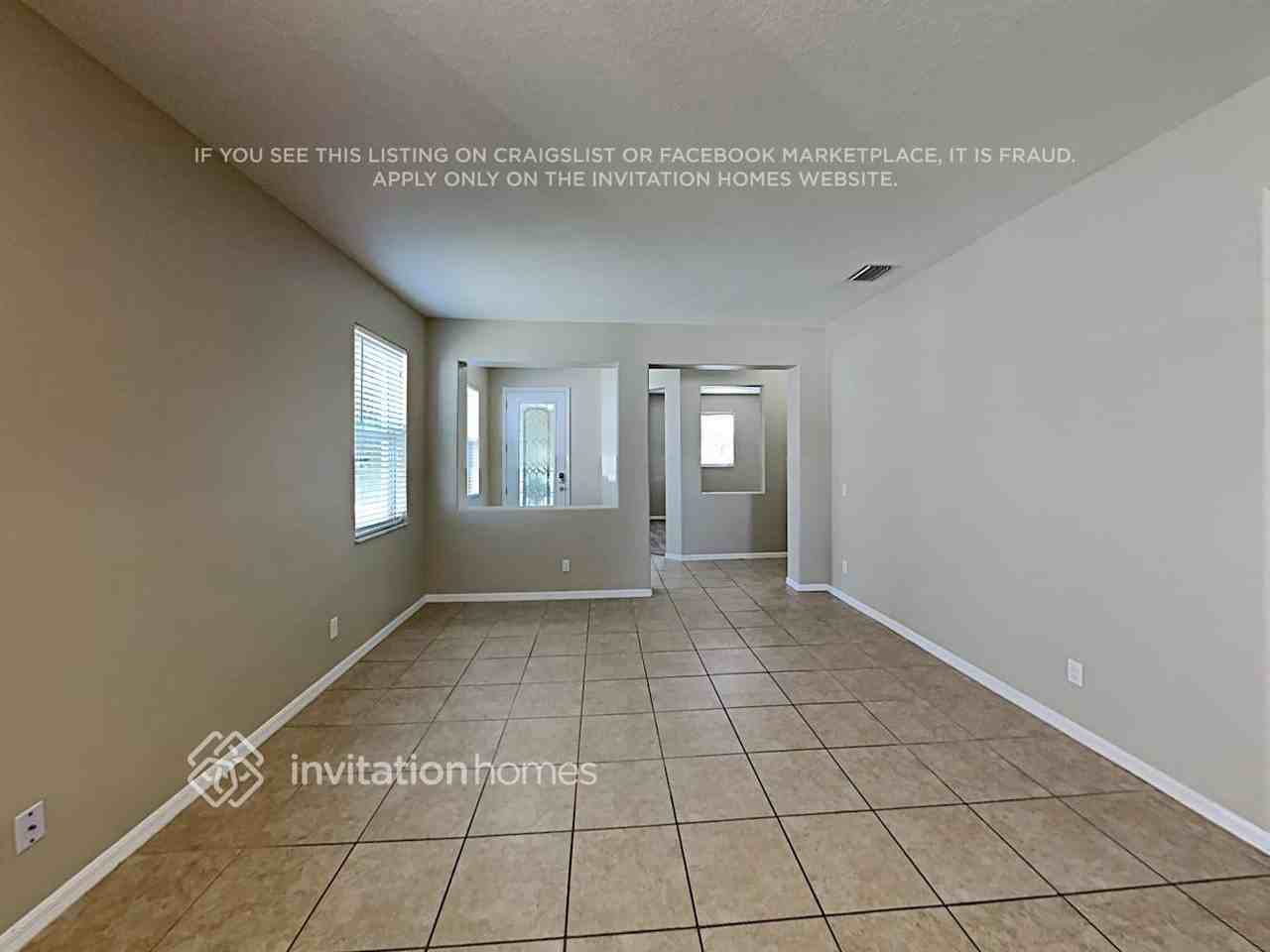 6606 Colonial Lake Dr - Photo 4 of 20