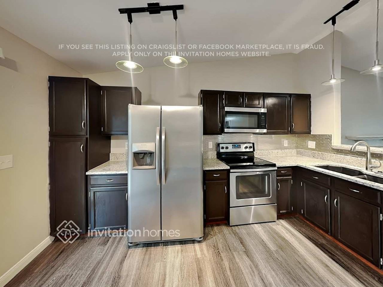 2759 S Sedalia St - Photo 6 of 13