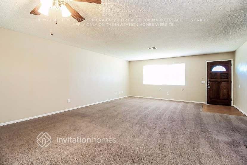 1504 Reedy Ave - Photo 5 of 28