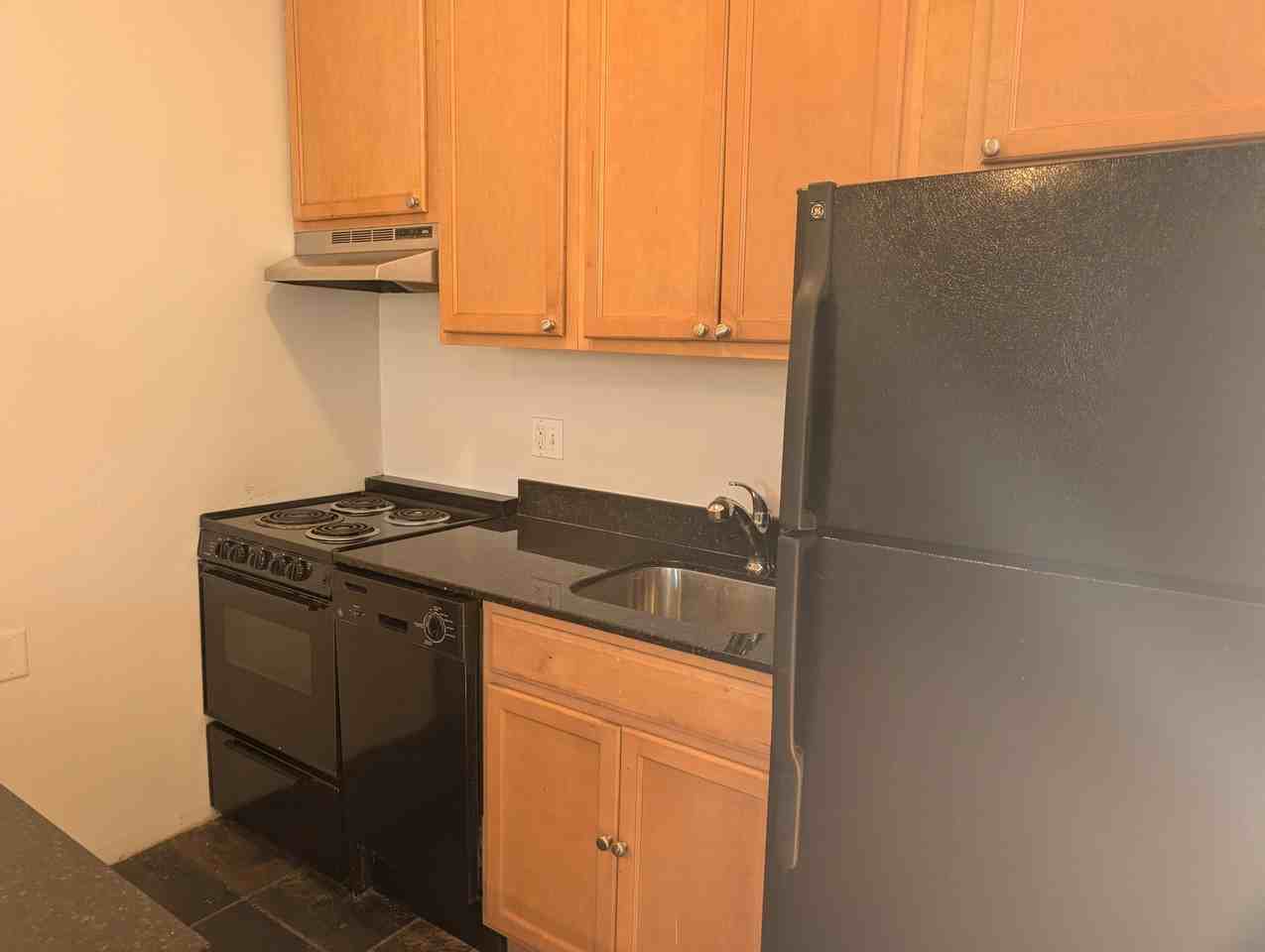 1904 Cherokee Street - Photo 2 of 8