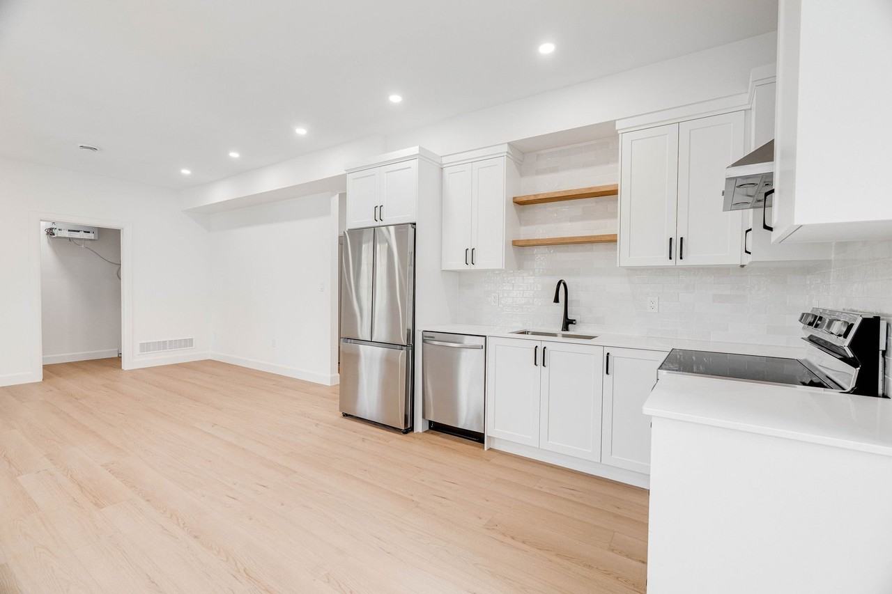 1267 Hillcrest Ave - Photo 5 of 18