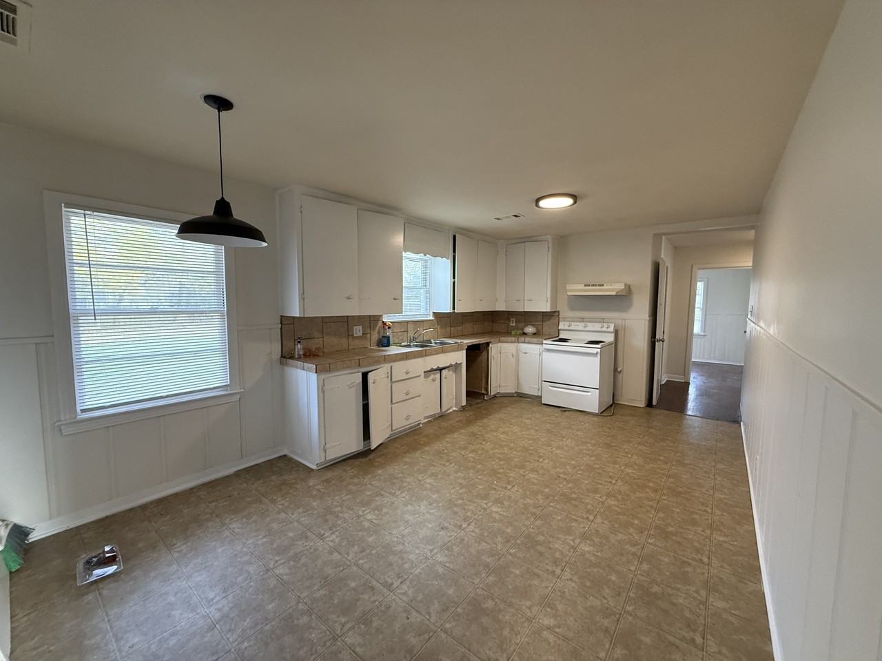 4010 Harding Dr #1 - Photo 3 of 14