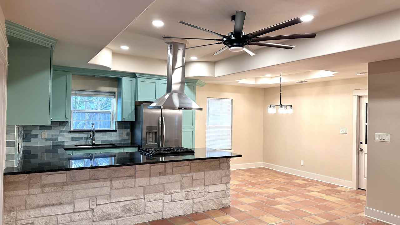 13113 Hearn Rd #1 - Photo 4 of 10