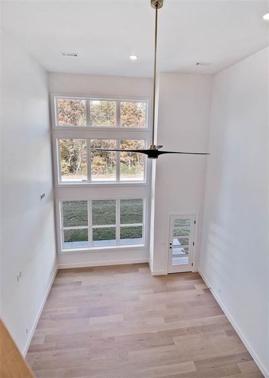 28 Bedford Ln - Photo 4 of 28