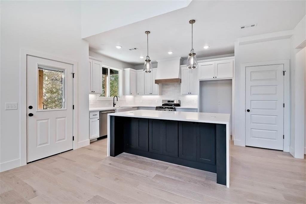 28 Bedford Ln - Photo 7 of 28