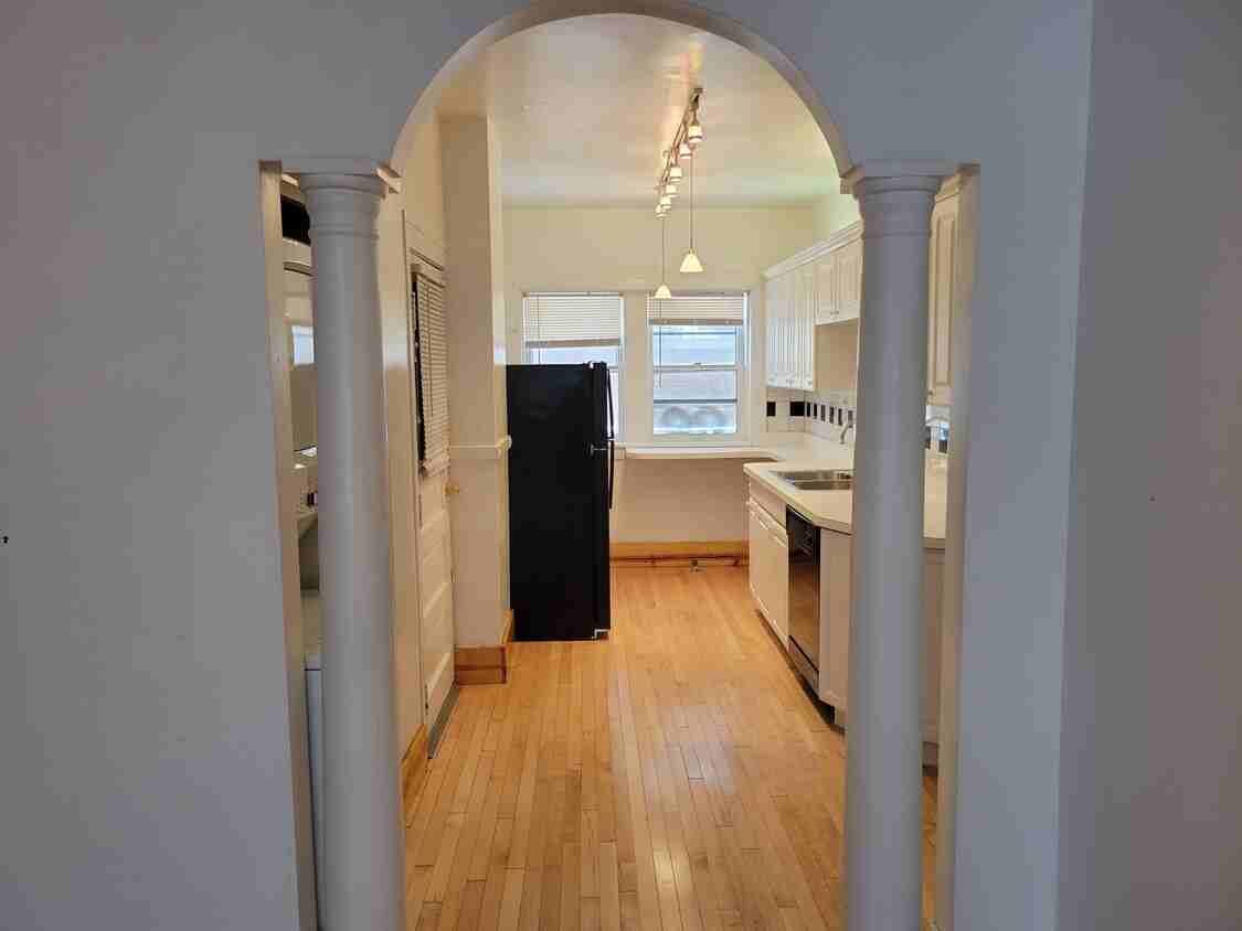 12485 Cedar RoadUnit 9 - Photo 2 of 5