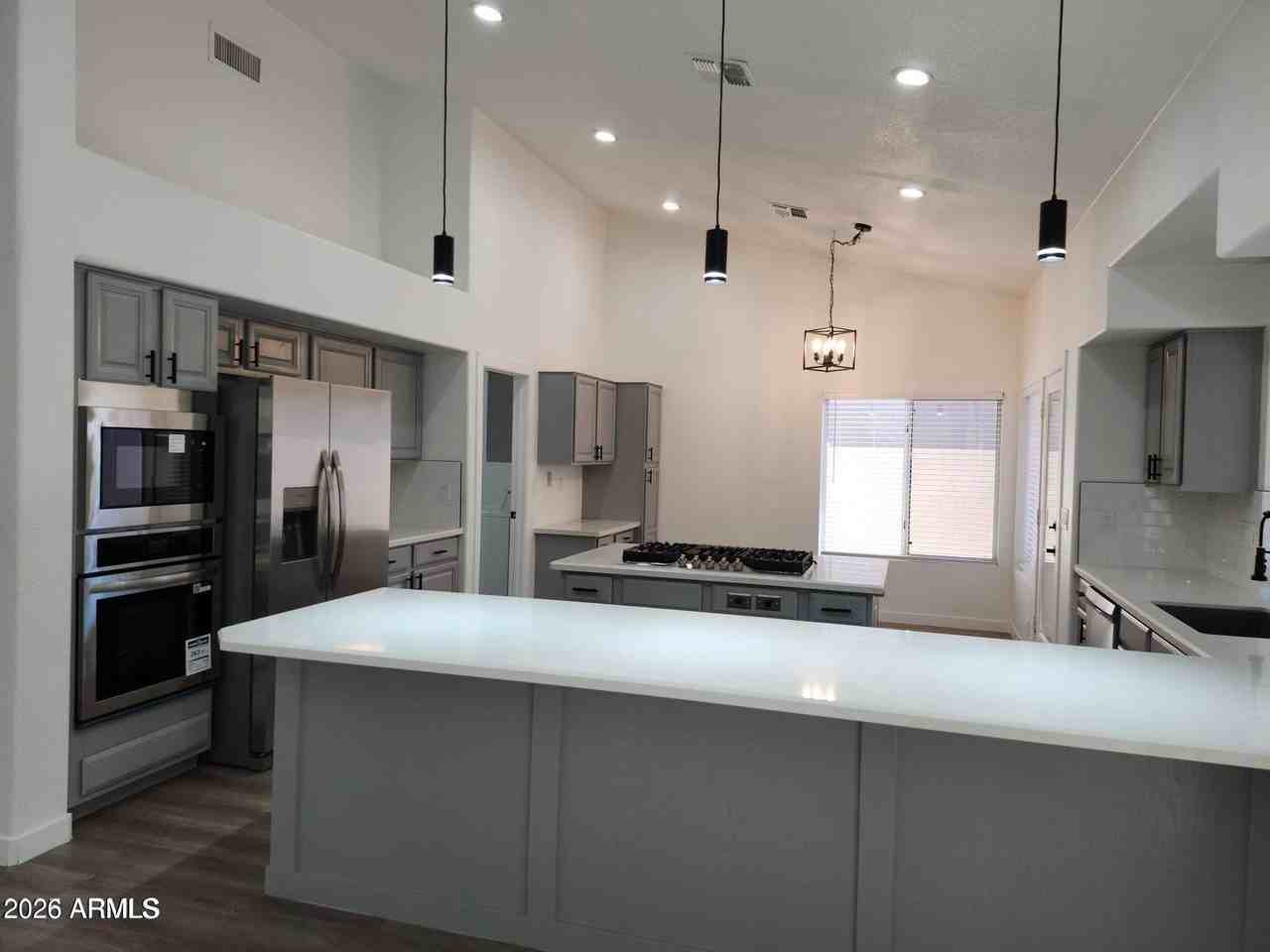 8449 W Rockwood Dr - Photo 5 of 37