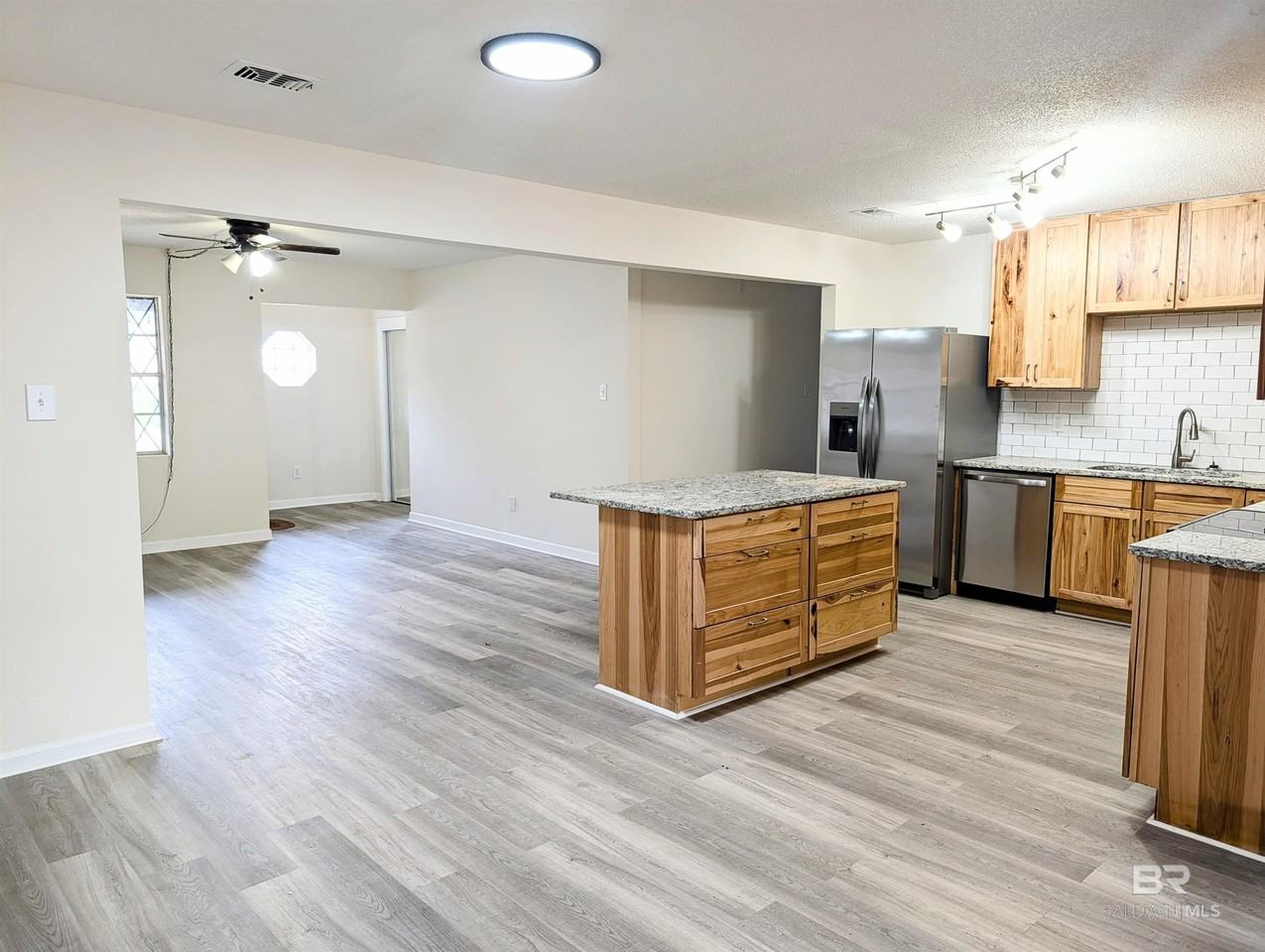 3755 Pleasant Valley Rd - Photo 3 of 11