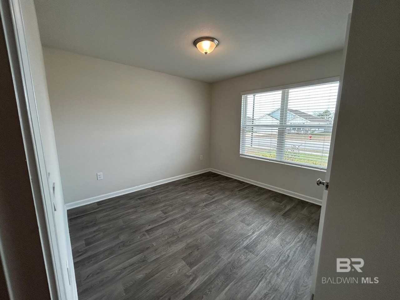 20866 Petal Dr - Photo 4 of 44