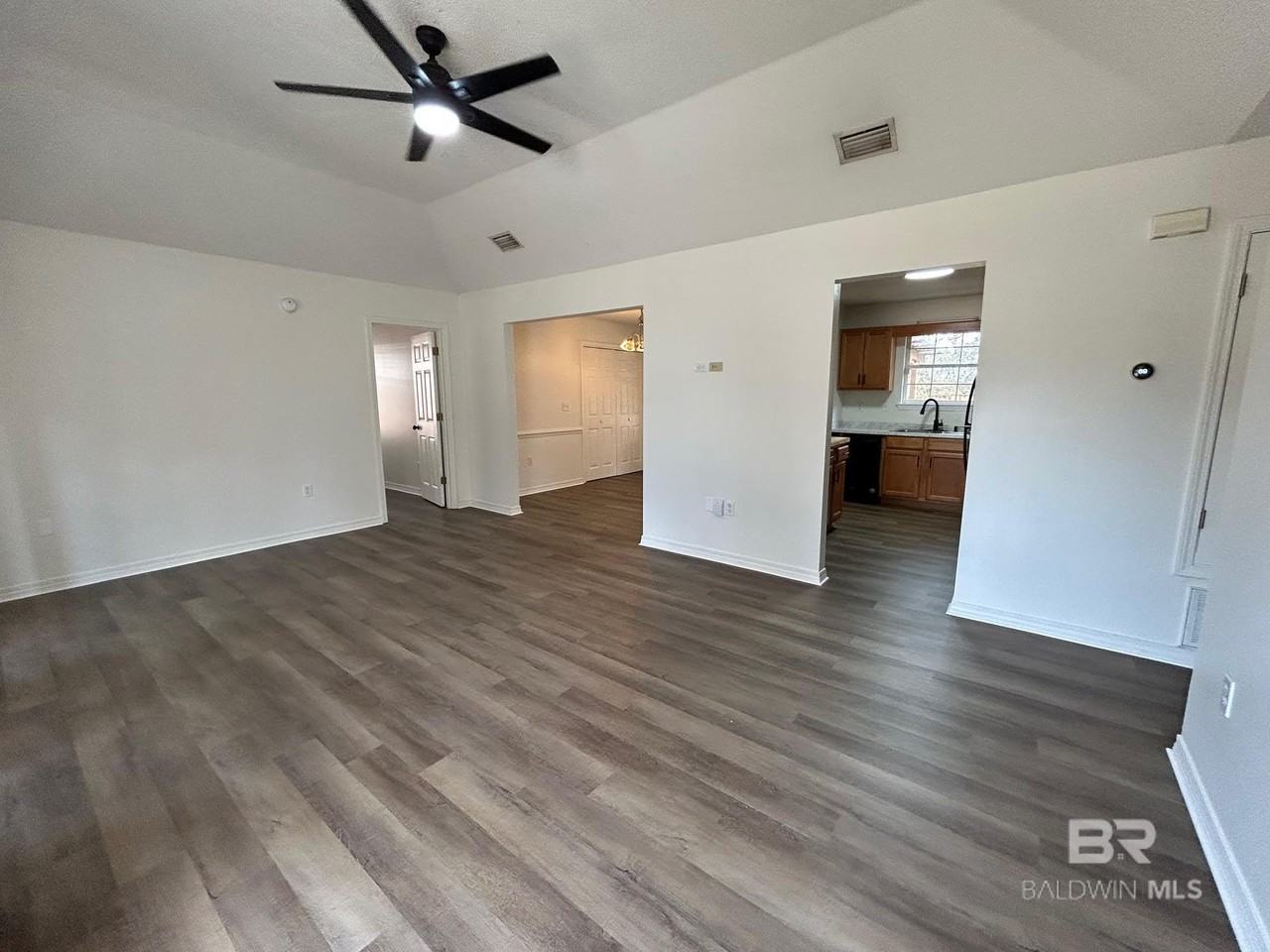 112 Cluster Oaks Ct - Photo 4 of 41