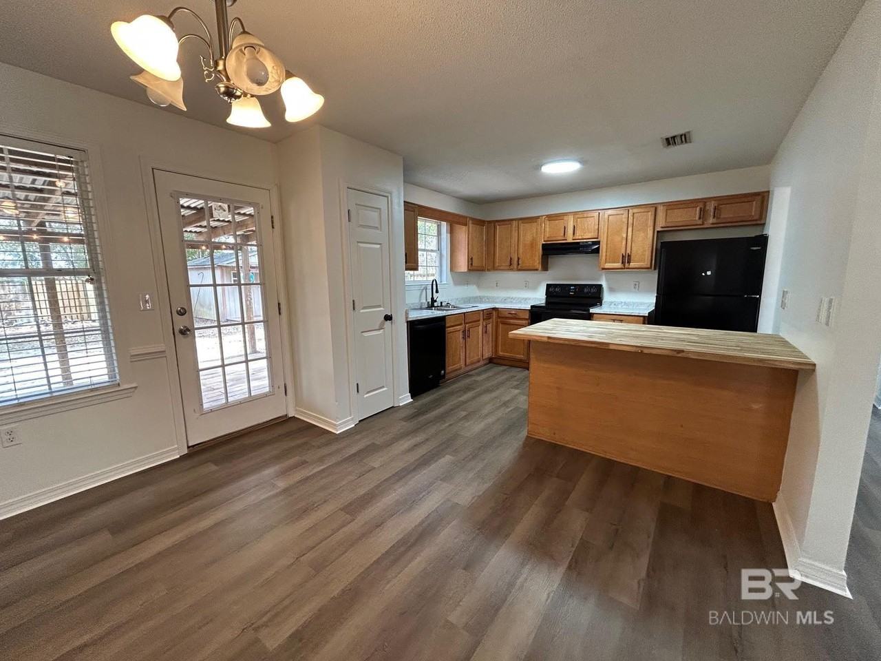 112 Cluster Oaks Ct - Photo 7 of 41