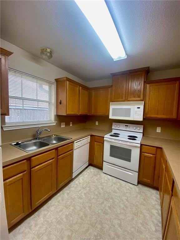 3605 Glenna Ct - Photo 5 of 20