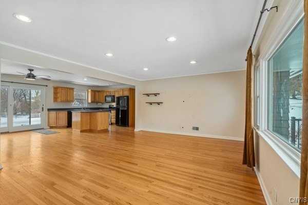 25 Franklin Ave - Photo 7 of 21