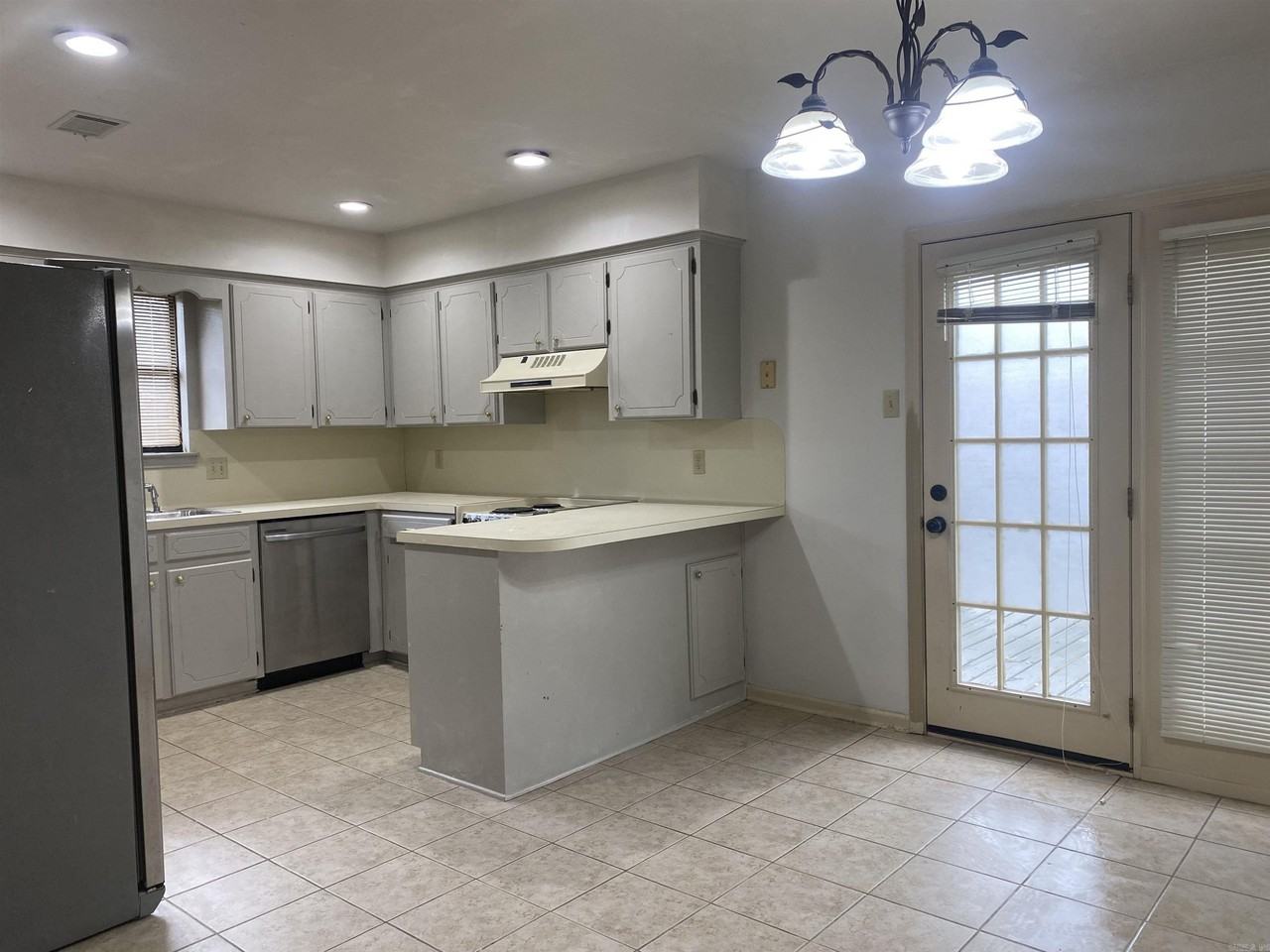 2807 Timberpeg Ct - Photo 6 of 20