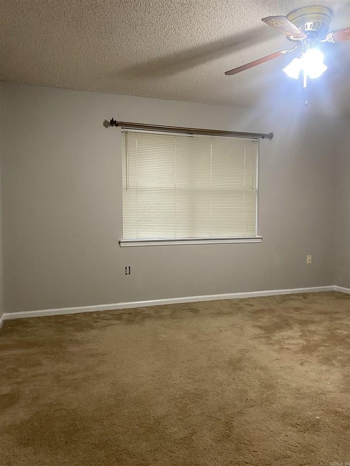 2807 Timberpeg Ct - Photo 7 of 20