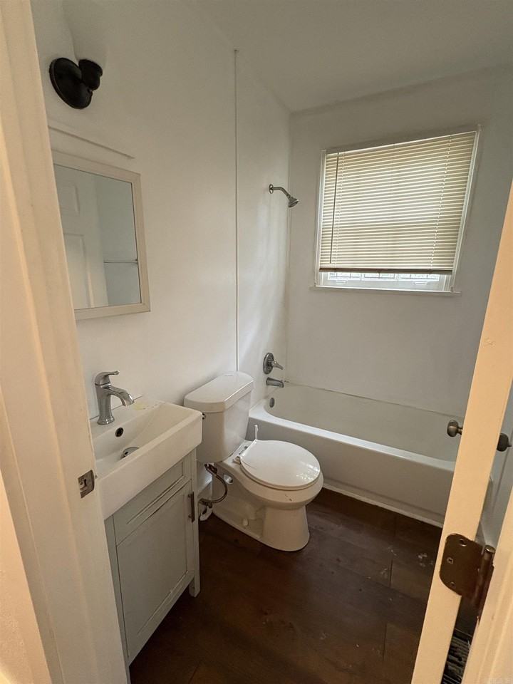 5005 W 31st St - Photo 4 of 11