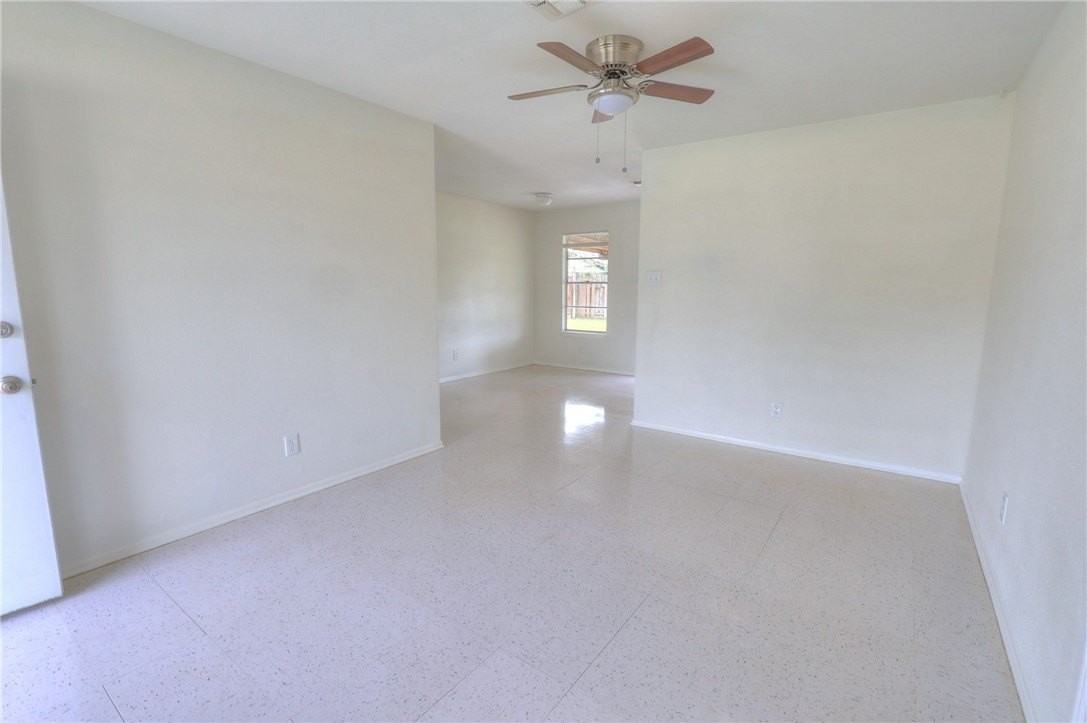 6321 Beechwood Dr - Photo 3 of 24